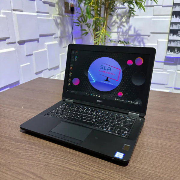 Second image of Microsoft Surface Laptop 3 - 10th Gen. Intel Core i5 - 256GB SSD - 8GB RAM - Keyboard Light - Touchscreen